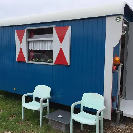 Boerderij Rust, In Pipowagens! Den Helder