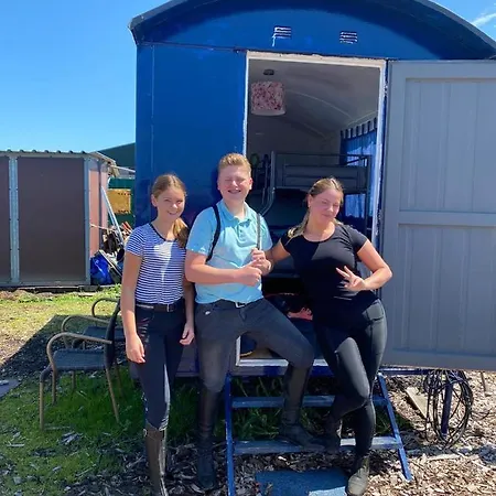 Boerderij Rust, In Pipowagens!