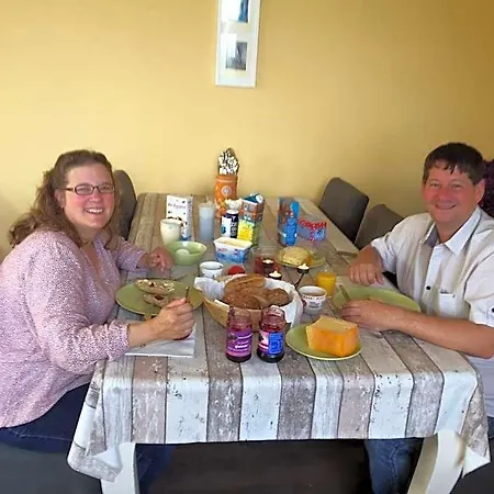 Boerderij Rust, In Pipowagens! Bed & Breakfast *