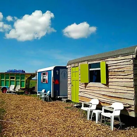 Bed & Breakfast Boerderij Rust, In Pipowagens! Den Helder