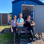 Boerderij Rust, In Pipowagens!